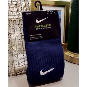 nike classic cushioned knee high